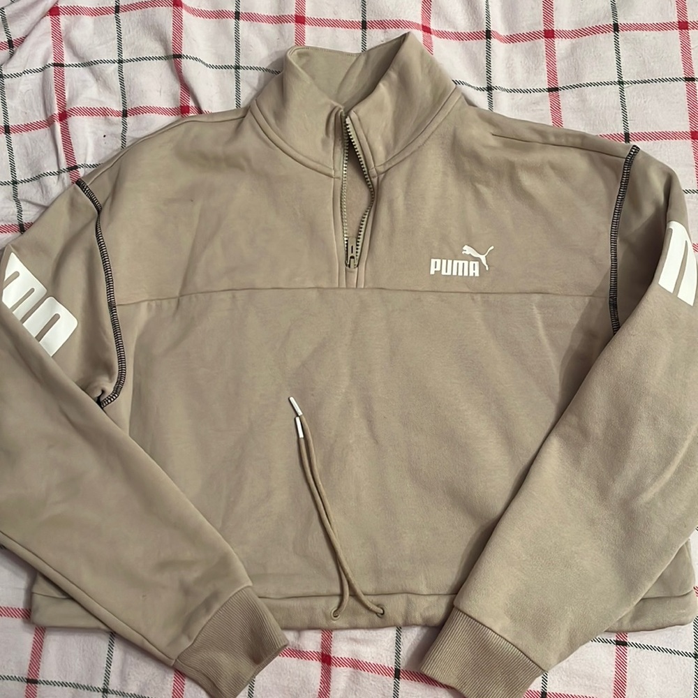 Women's Cropped Puma Sweatshirt | L